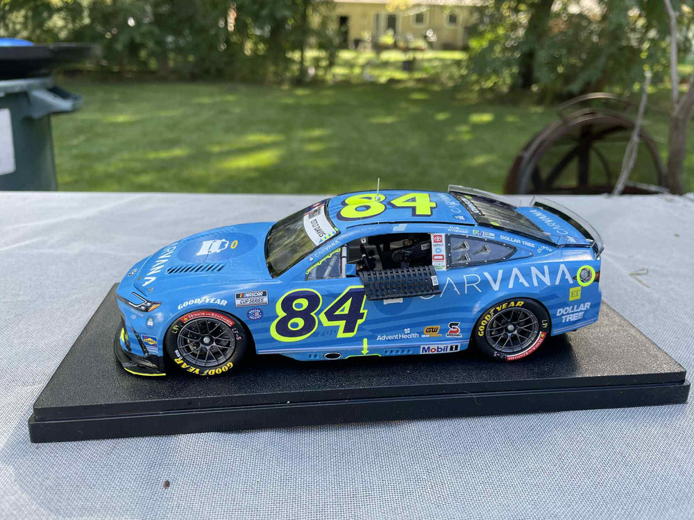 Jaye's Model Garage customer build