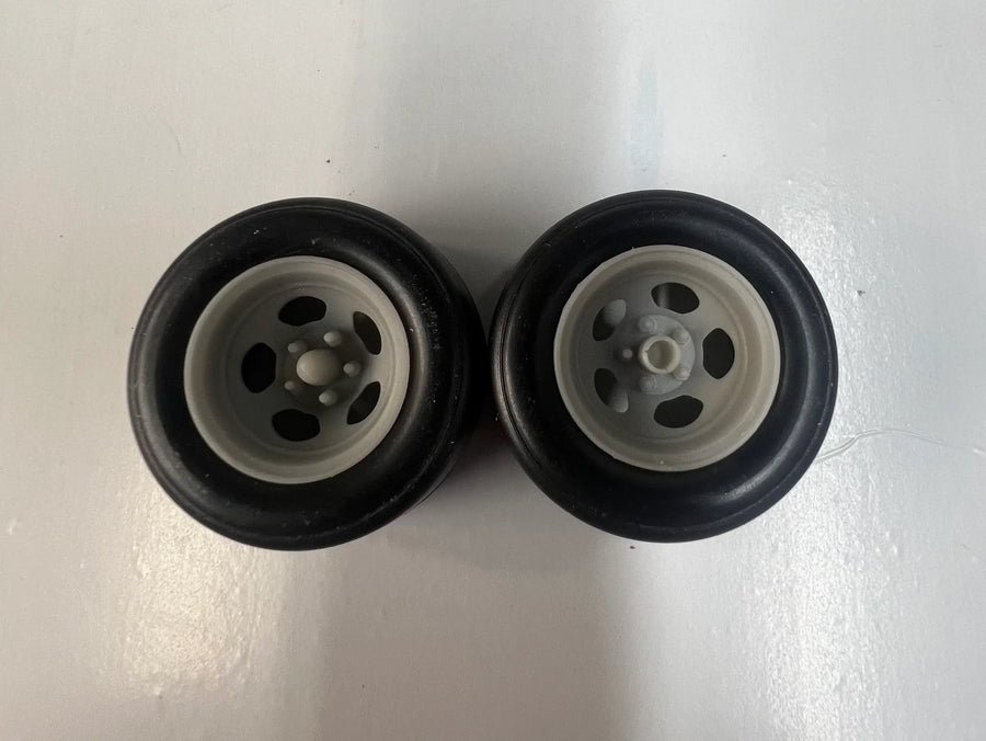 5 Hole Aero Wheel Style with Hubs - 1 Piece - Set of 4