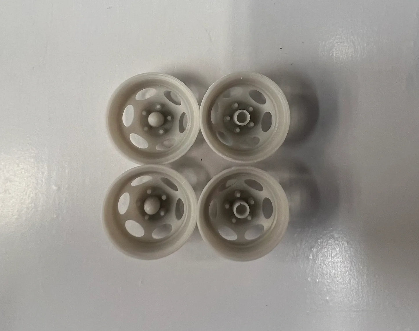 6 Hole Wheels with Hubs - Set of 4
