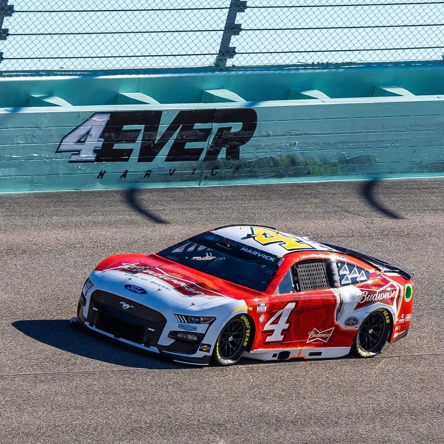 Kevin Harvick Budweiser Homestead Throwback - JWTBM Powered By Outlaws - Includes 3D Printed Dash with Steering Shaft and Wheel