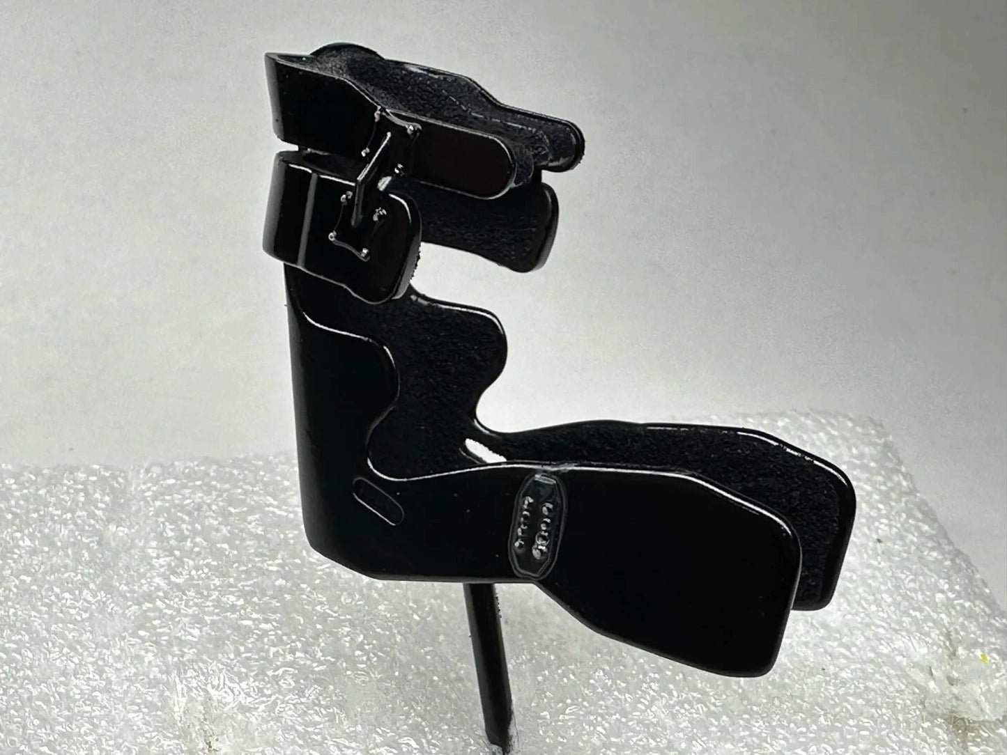Modern Containment Seat with Leg Protectors