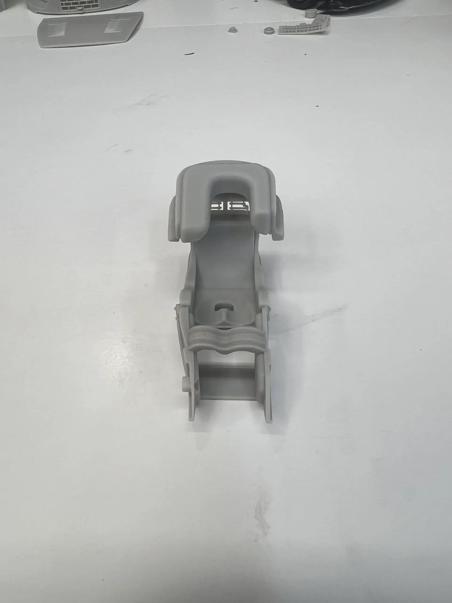 Penske/Sabelt Containment Seat