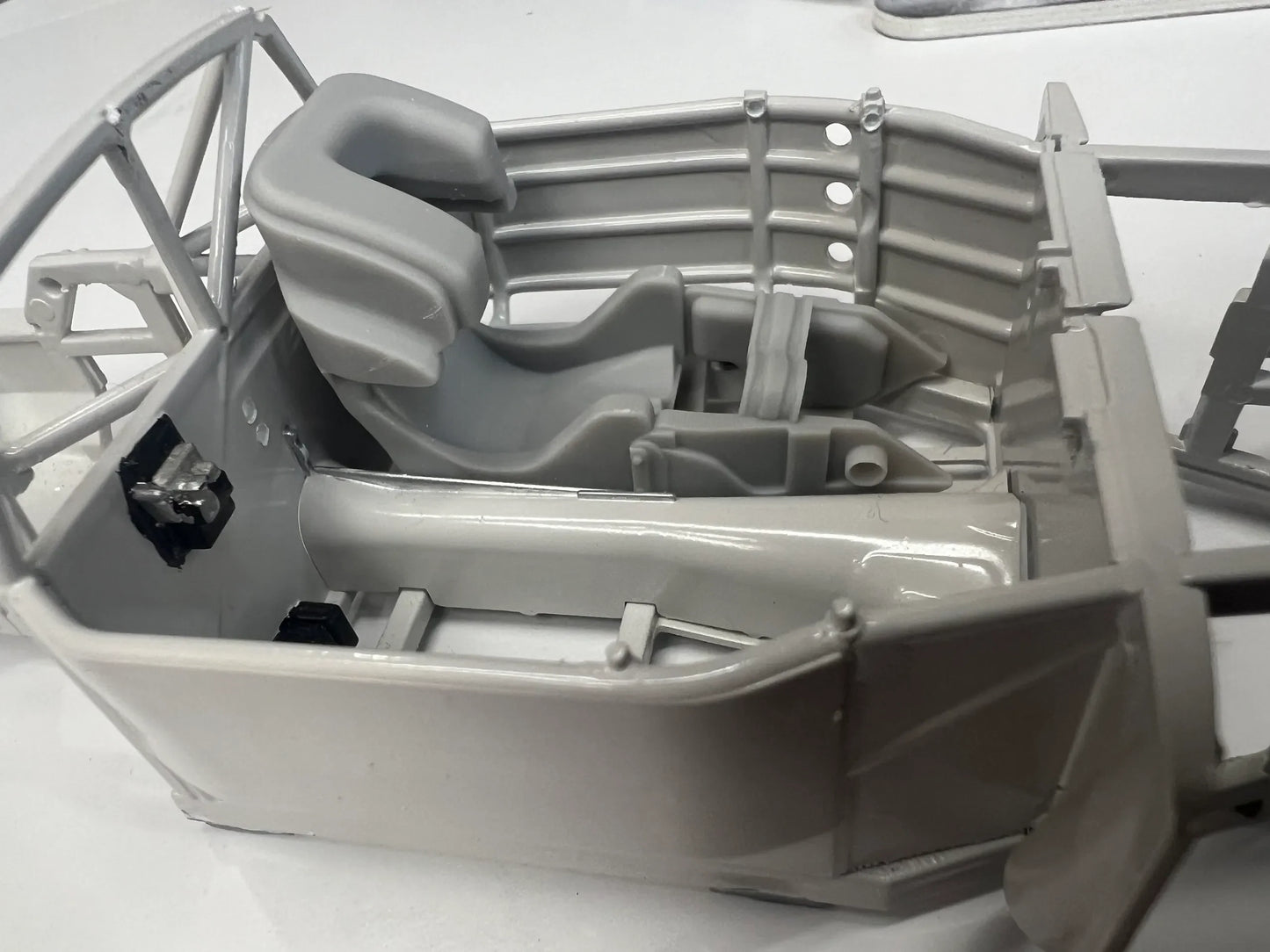 Penske/Sabelt Containment Seat